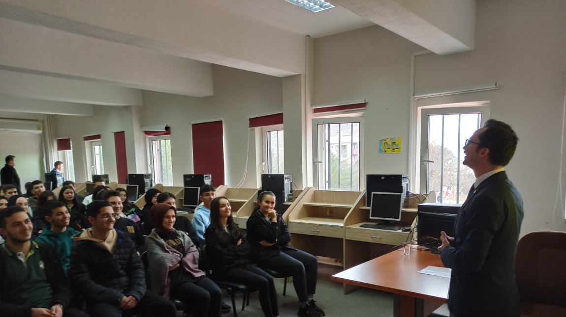 Şebinkarahisar Cumhuriyet Başsavcımız Sayın Cihat Pala' nın Okulumuzu Ziyareti